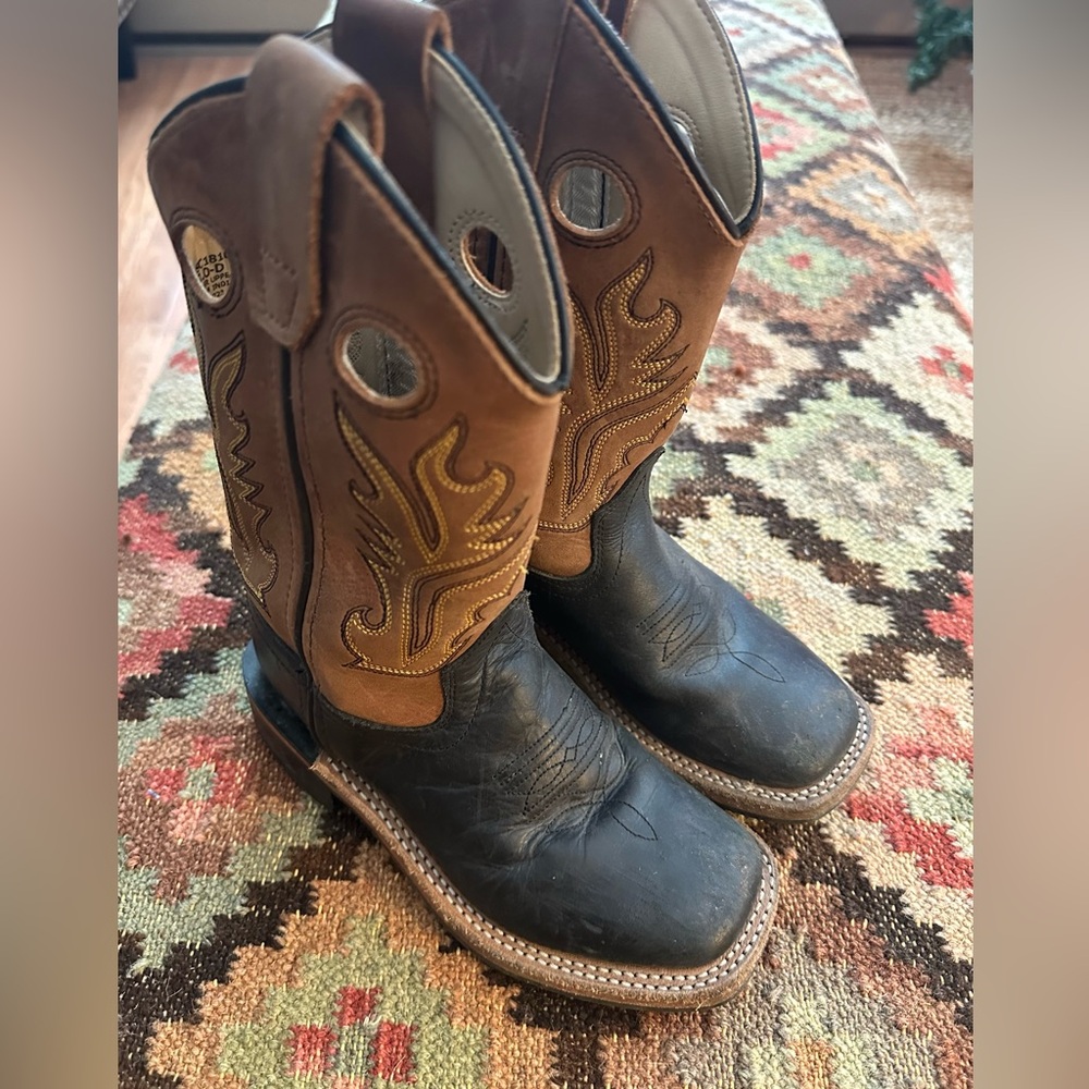 Cowboy boots - genuine leather